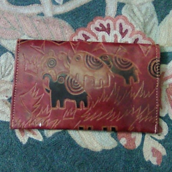 Handmade leather wallet - Picture 2 of 2